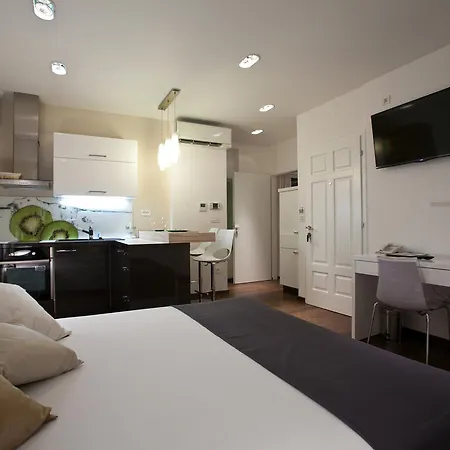 Speruna Luxury سبليت